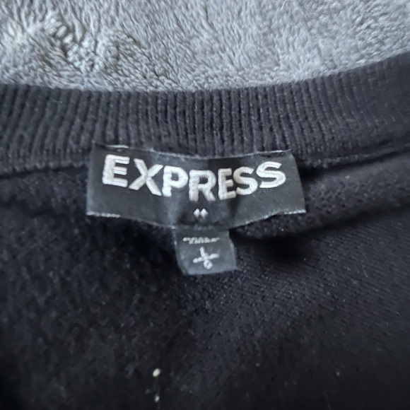 Express Men's Black V-Neck Sweater Size L - Picture 6 of 6